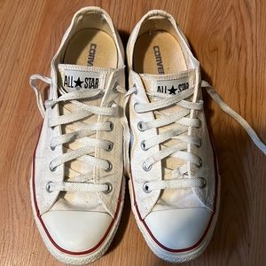 White converse size 10 women, 8 men’s